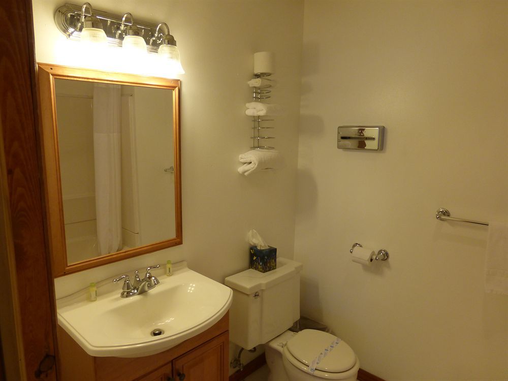 Travel Inn Laramie Bagian luar foto