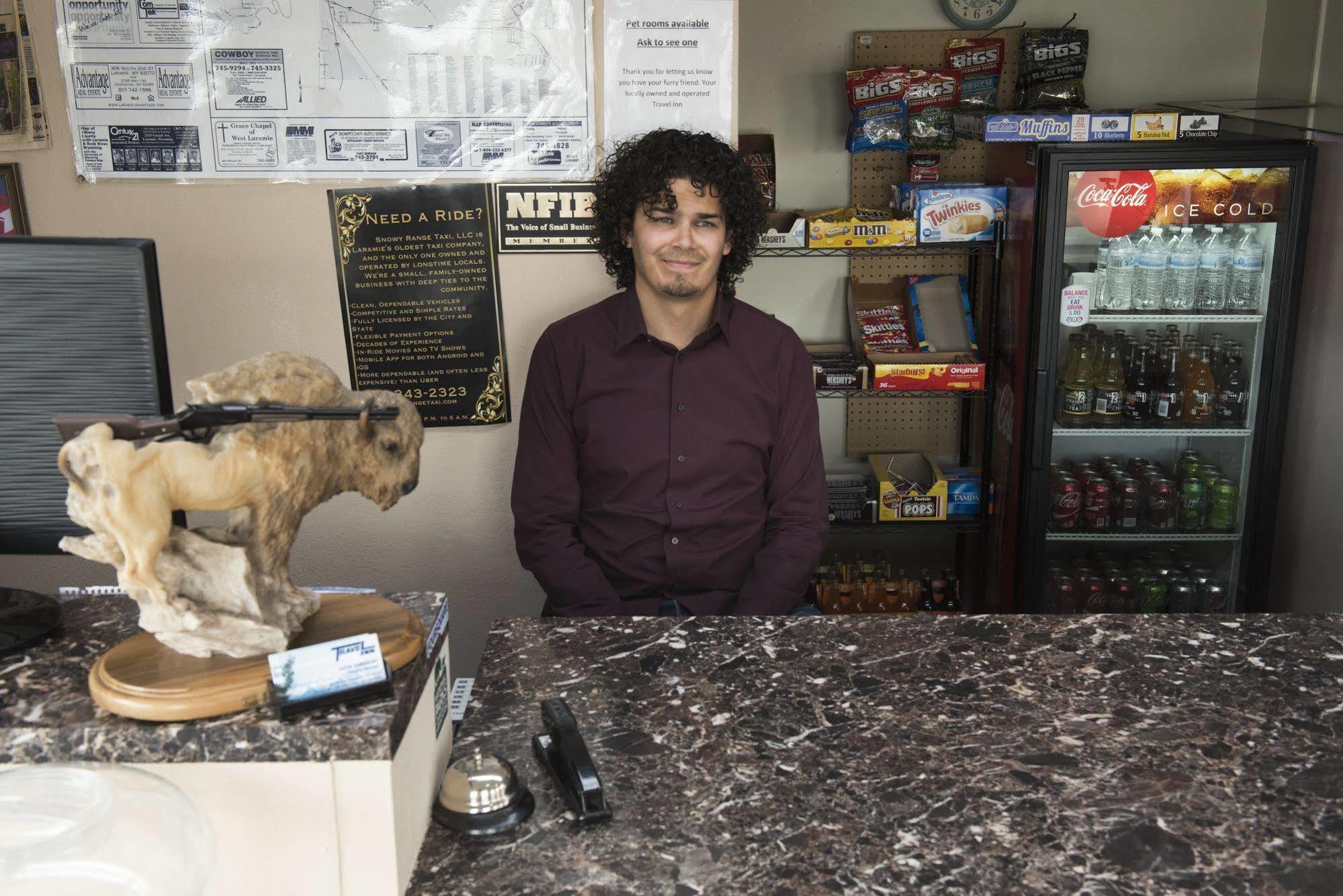 Travel Inn Laramie Bagian luar foto